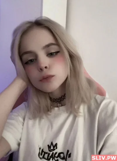 Эми Роуз