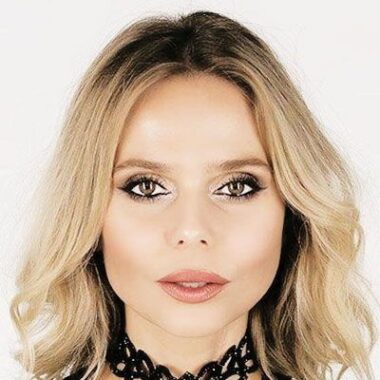 Ксения <b>Новикова</b>
